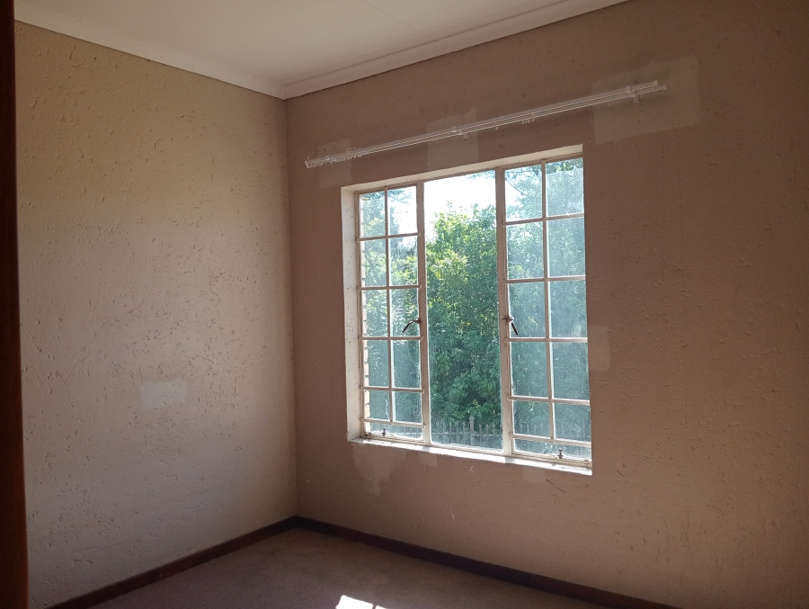 To Let 2 Bedroom Property for Rent in Waterval East North West